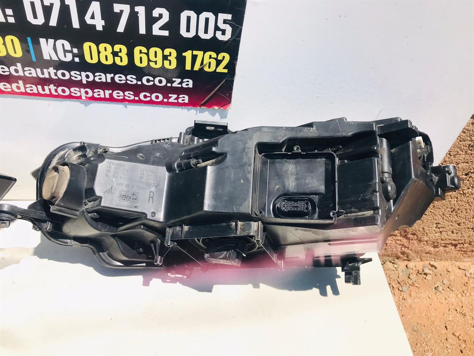 Audi A5 facelift left and right Led xenon headlights - Private Seller