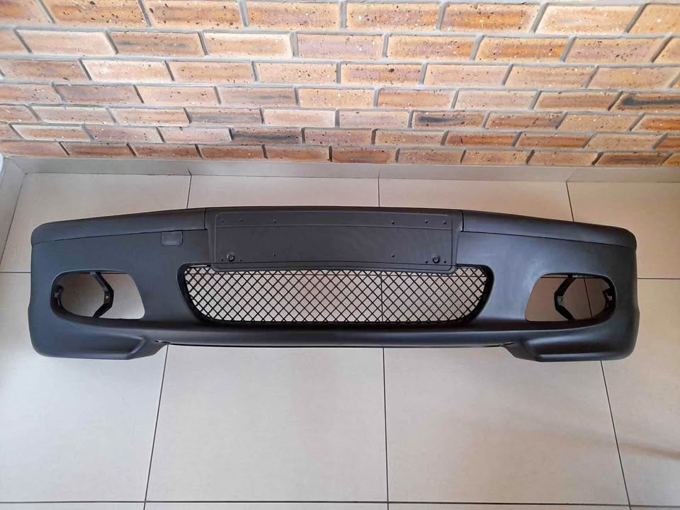 BMW E46 INDIVIDUAL BRAND NEW PLASTIC FRONT BUMPERS FORSALE