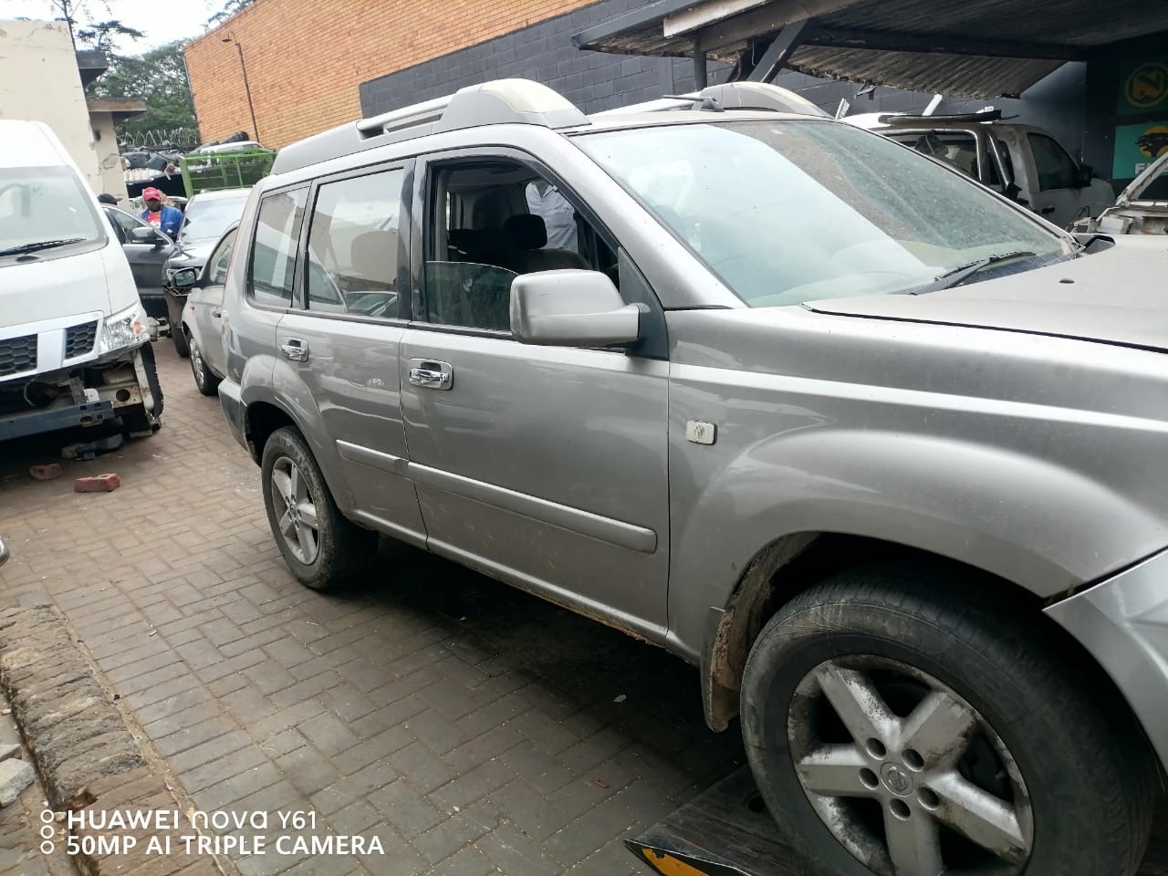 nissan x trail stripping for spares - Private Seller