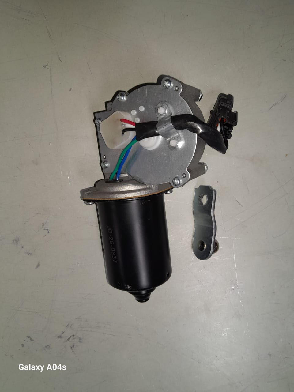RENAULT & NISSAN NP200 WIPER MOTOR FOR SALE - Private Seller RENAULT & NISSAN NP200 WIPER MOTOR FOR SALE - Private Seller