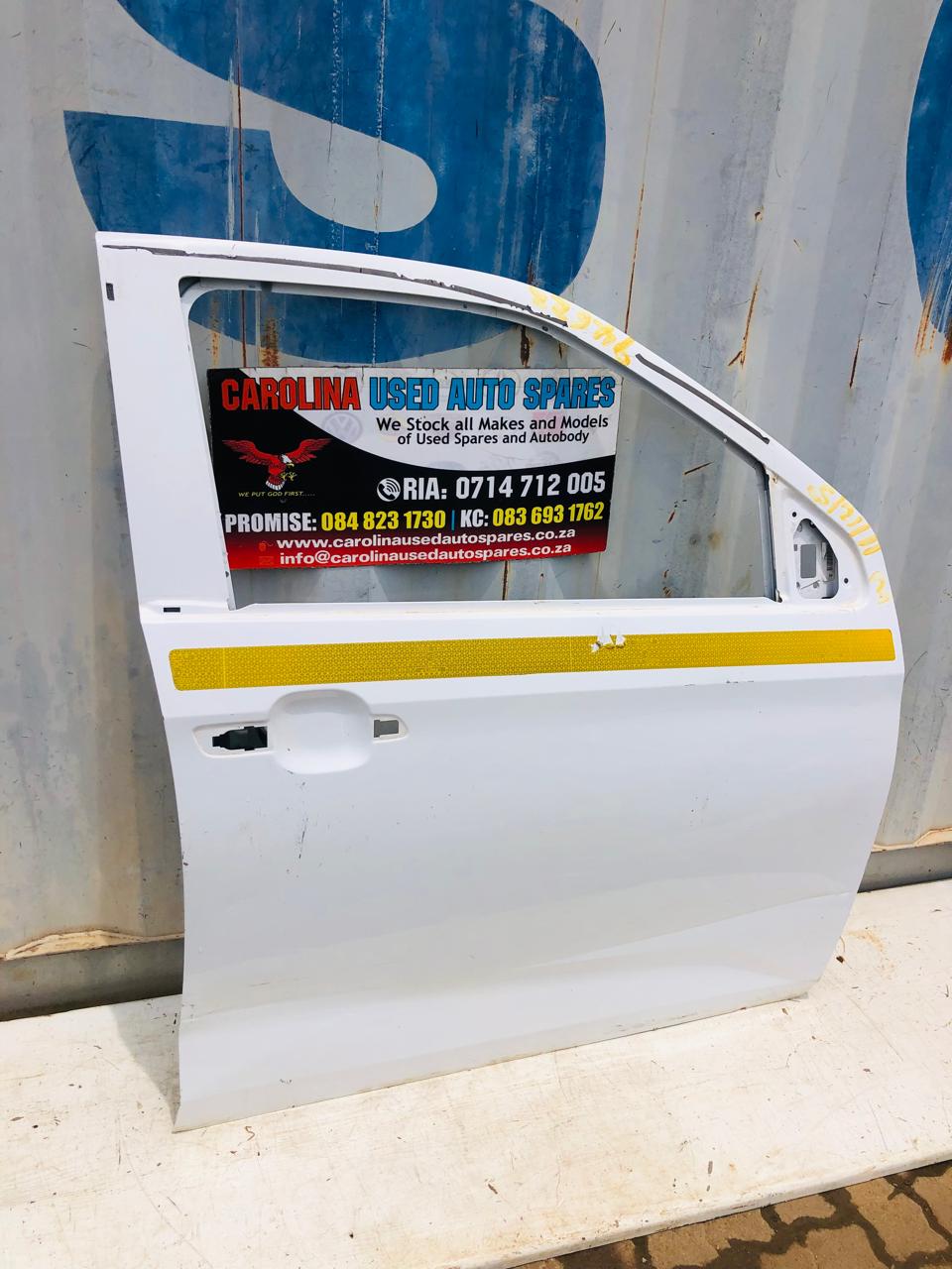 Used Isuzu KB300 complete left and right complete left and right