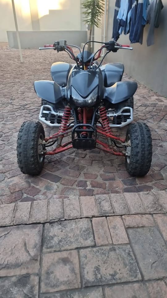 4 Wheeler: - 400cc - Honda TRX - - Private Seller 4 Wheeler: - 400cc - Honda TRX - - Private Seller