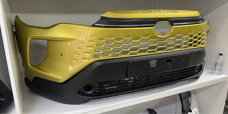 Toyota Corolla cross 2024 front bumper Call or dm - Private Seller Toyota Corolla cross 2024 front bumper Call or dm - Private Seller