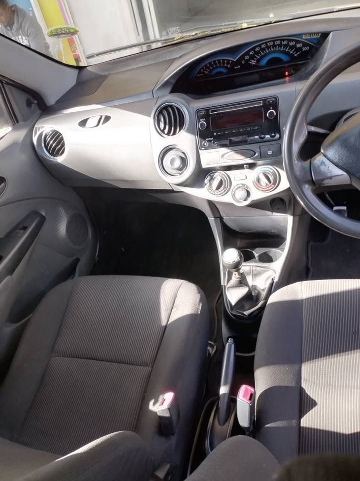 2016 TOYOTA ETIOS 1.5 SEDAN MANUAL  PETROL   CODE 2 PRICE R75,000 CONTACT MR CHRIS  CEO