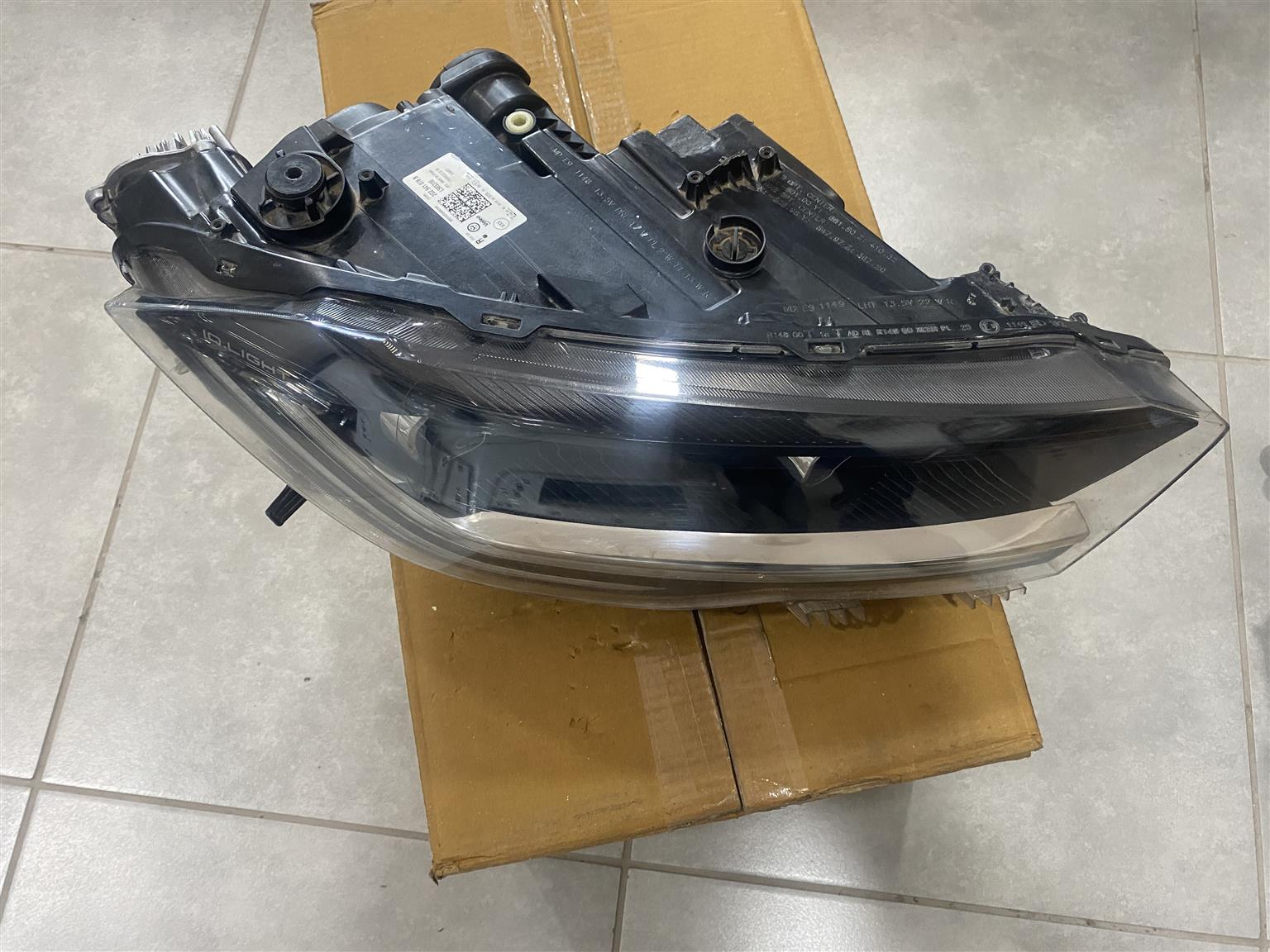2025 VW POLO 9 TSI IQ LED HEADLIGHT RIGHT SIDE FOR SALE. IN EXCELLENT CONDITION - Private Seller 2025 VW POLO 9 TSI IQ LED HEADLIGHT RIGHT SIDE FOR SALE. IN EXCELLENT CONDITION - Private Seller