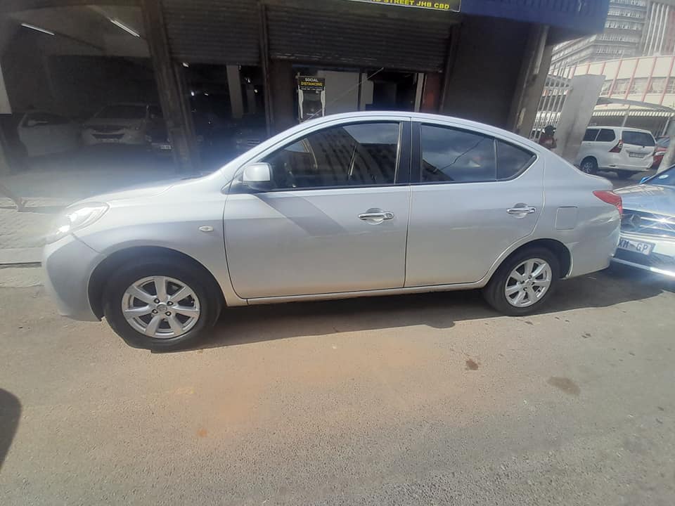 2015 NISSAN ALMERA 1.6 MANUAL 90000KM EXCELLENT CONDITION CONTACT LEON ON