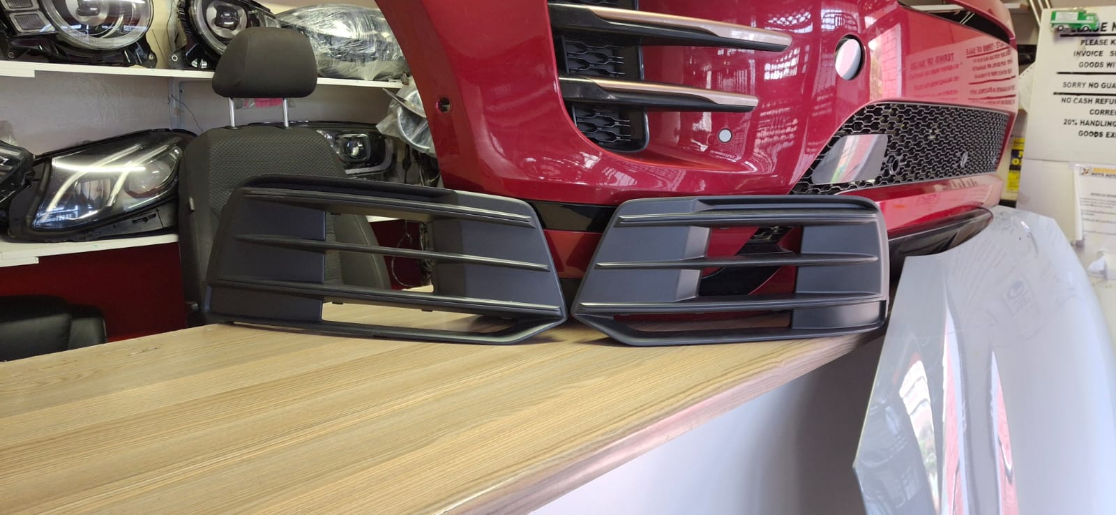 2018 AUDI Q5 FOGLIGHT COVER LEFT AND RIGHT FOR SALE IN GOOD CONDITION - Private Seller