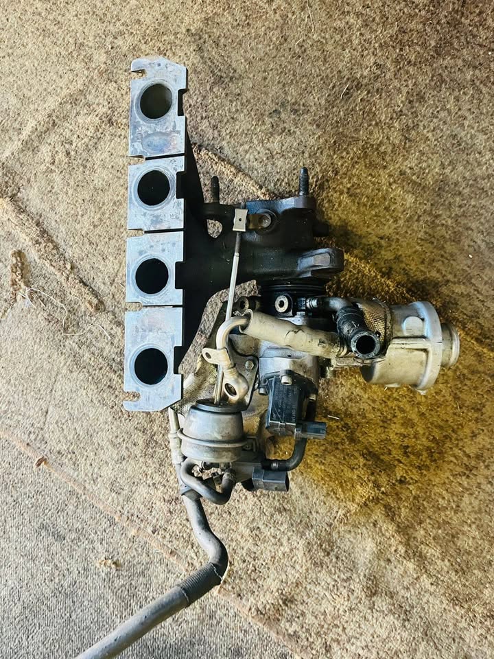Audi A4 B8 1.8T CDH turbo with manifold and actuator or Swap for Cylinder head with Cams - Private Seller Audi A4 B8 1.8T CDH turbo with manifold and actuator or Swap for Cylinder head with Cams - Private Seller