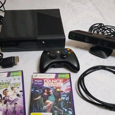 Xbox 360 E 250gb Kinect bundle with 1 free game 
