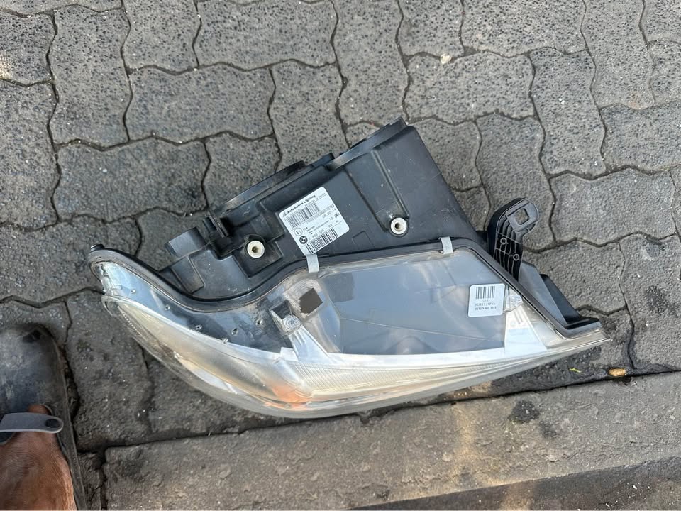 BMW X3 F25 LCI Headlight - Private Seller BMW X3 F25 LCI Headlight - Private Seller