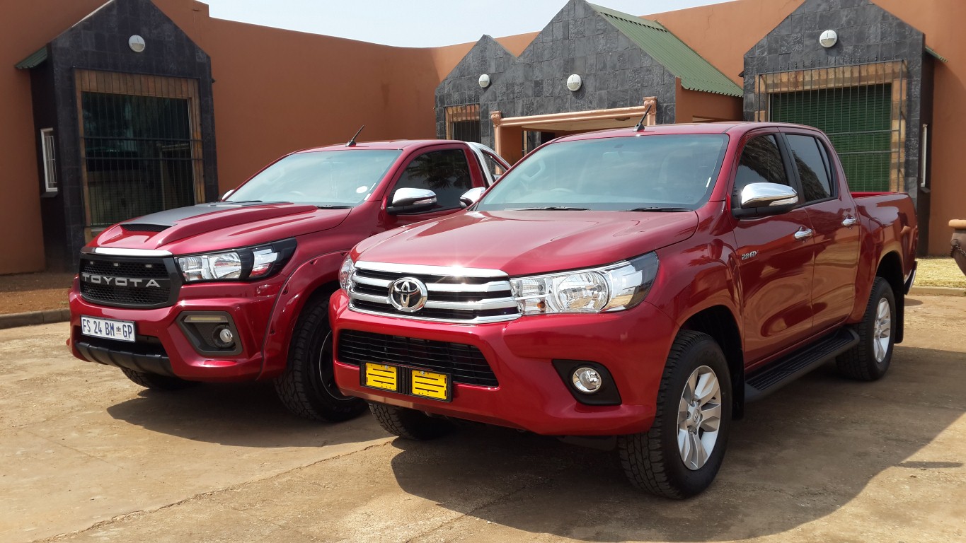 Toyota hilux on sale gd6 accessories