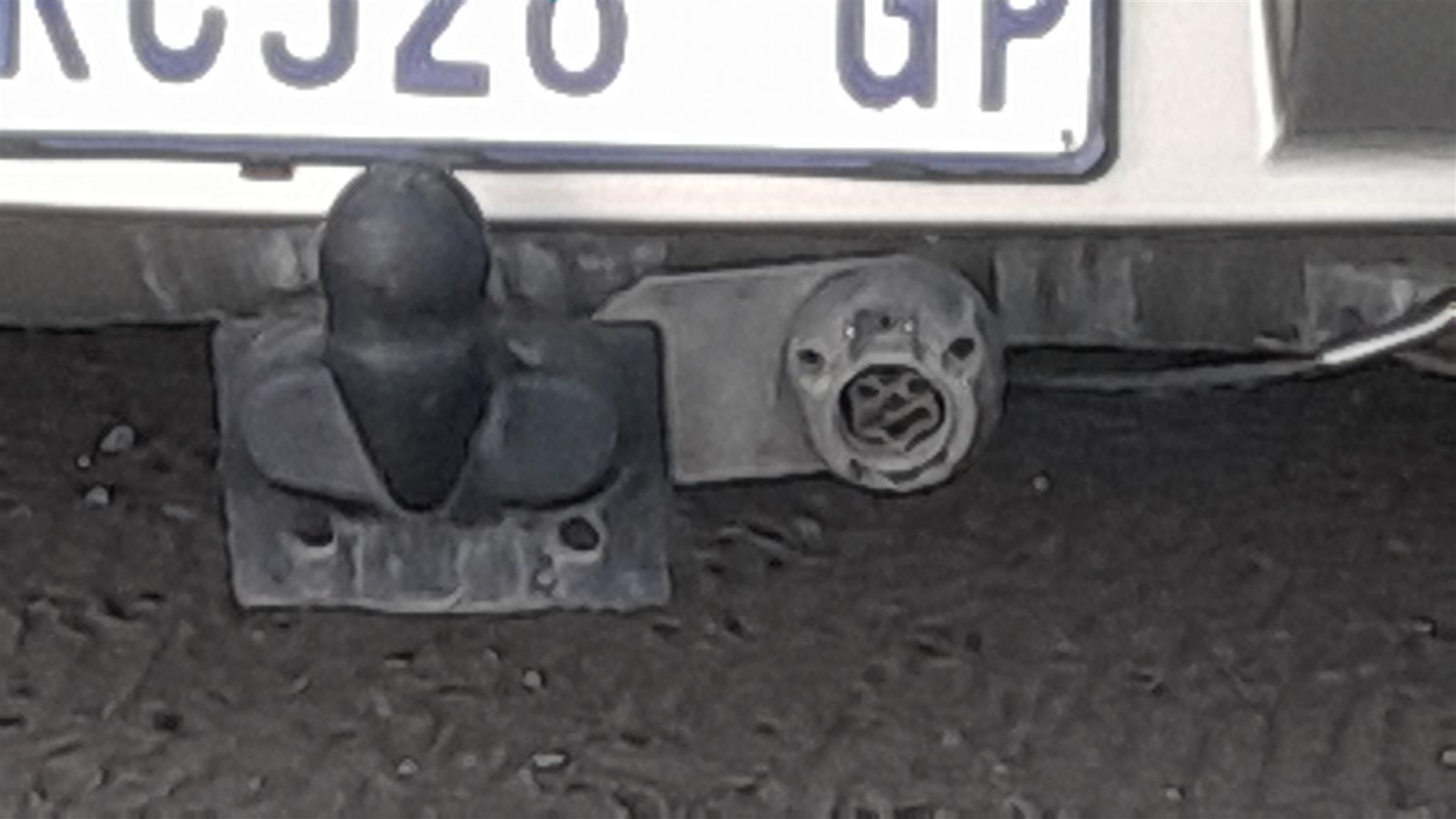 Towbar Ford Fiesta forte 2003