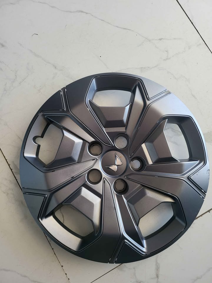 Mahindra XUV 3XO wheel cap for sale. - Private Seller Mahindra XUV 3XO wheel cap for sale. - Private Seller