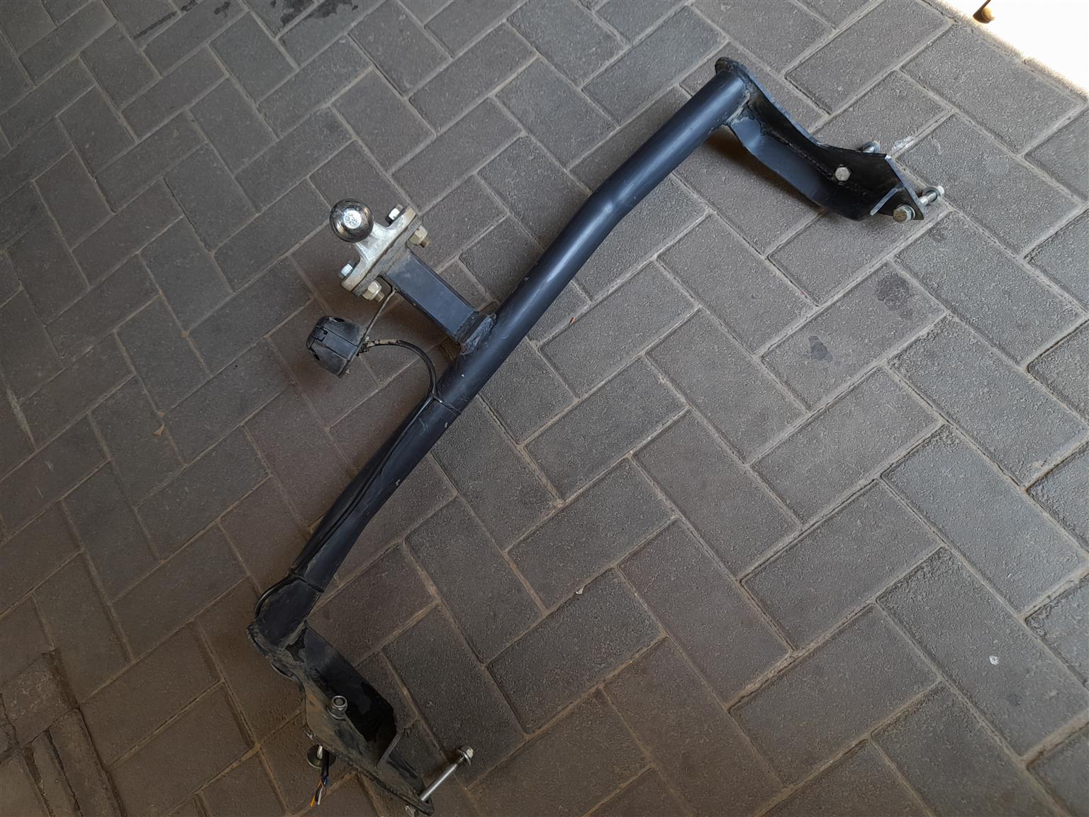 Nissan NP200 Towbar - Private Seller