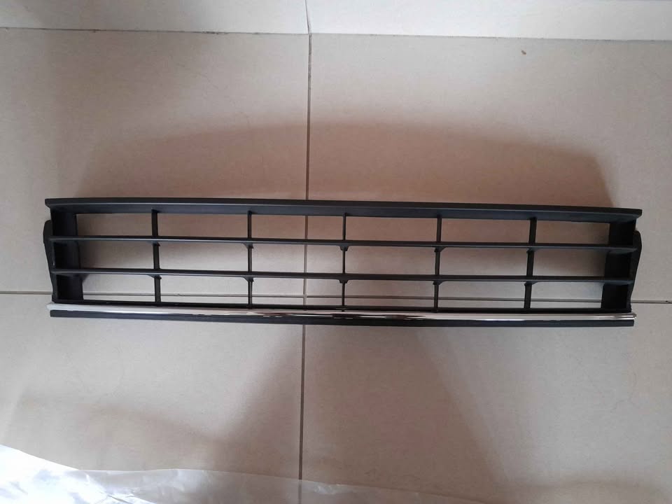 VW POLO VIVO FACELIFT 2014/17  BRAND NEW LOWER CENTER GRILLES FORSALE PRICE
