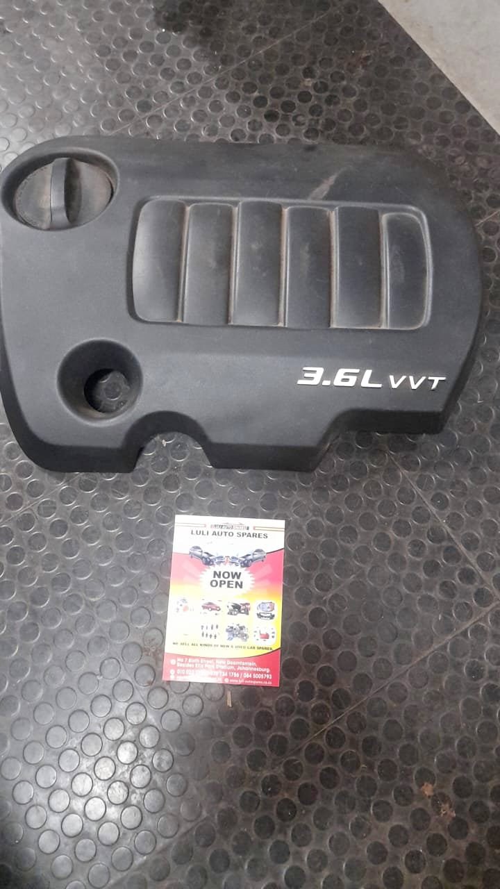 DODGE JOURNEY 3.6 V6 ENGINE COVER - Private Seller DODGE JOURNEY 3.6 V6 ENGINE COVER - Private Seller