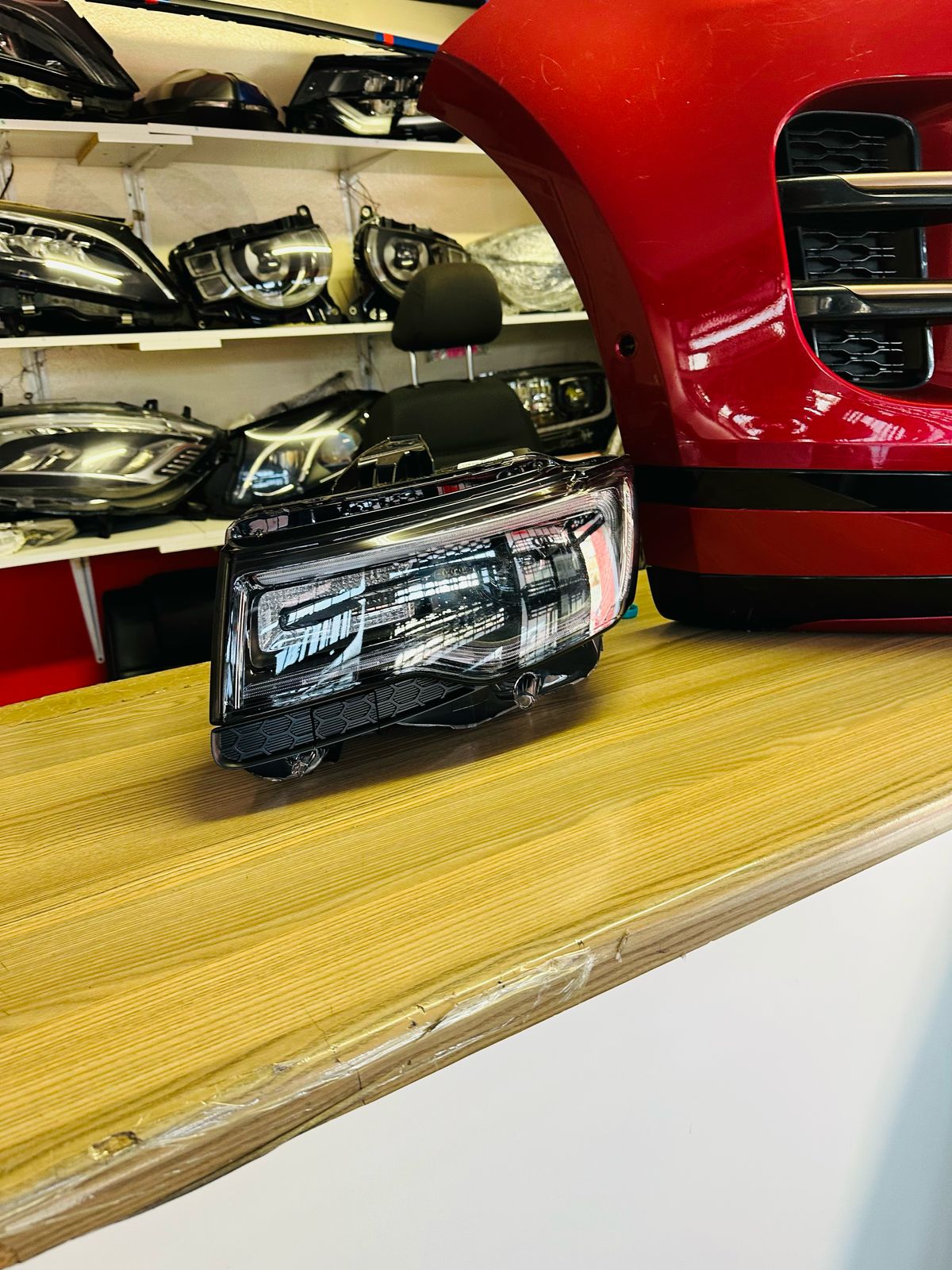 2021 JEEP GRAND CHEROKEE HEADLIGHT FOR SALE - Private Seller