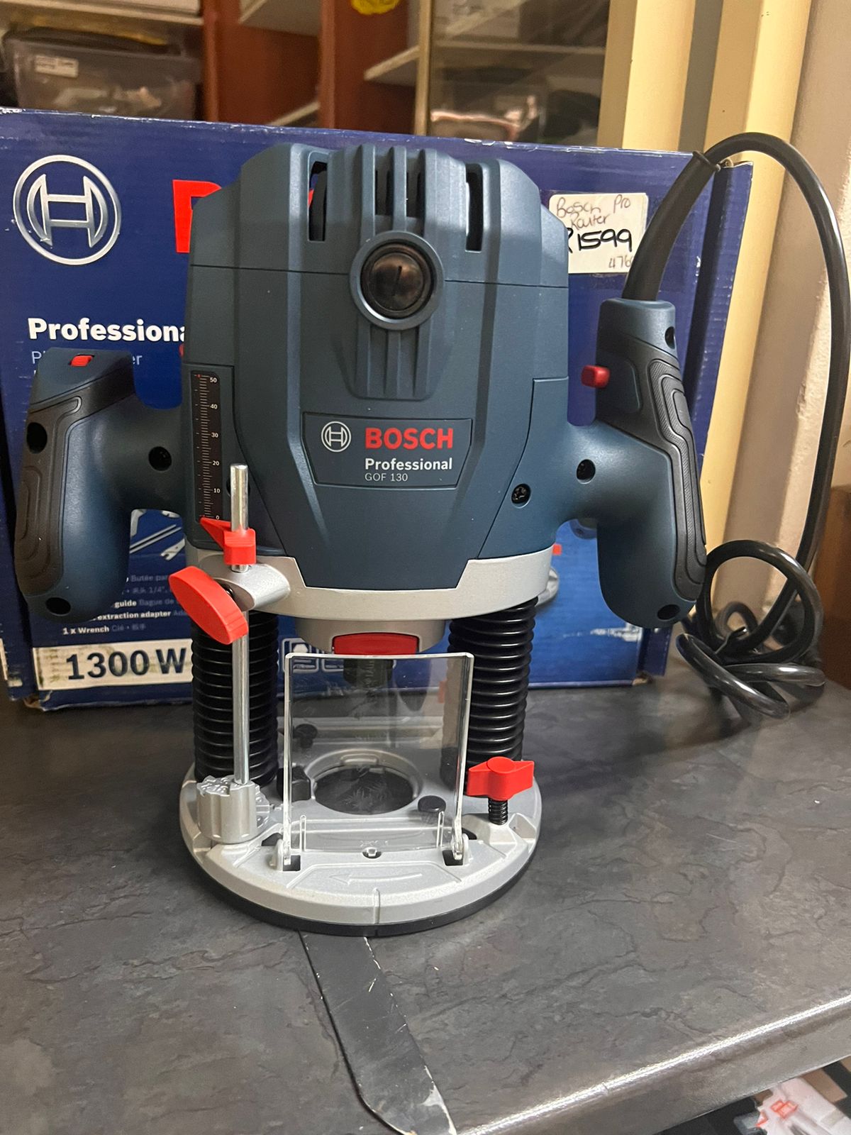 Bosch Professional Plunge Router 130w Junk Mail