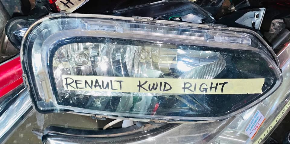 Renault Kwid headlight - Private Seller Renault Kwid headlight - Private Seller