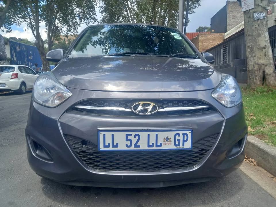 2014 HYUNDAI i10 1.1 Petrol, MANUAL  , Grey, . Full service history