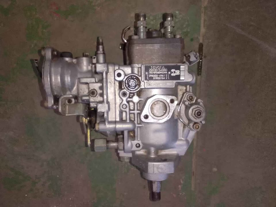 TOYOTA 5L DIESEL PUMP IN GOOD WORKING CONDITION - Private Seller