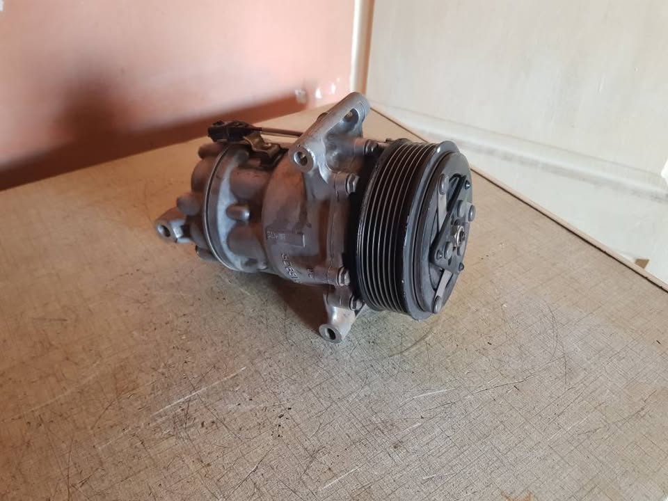 RENAULT KANGOO OR NISSAN NV250 AIRCON PUMP FORSALE