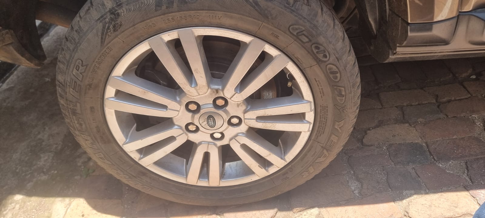 2012 Discovery 4 3.0l TDV6 SE Rim Set for sale