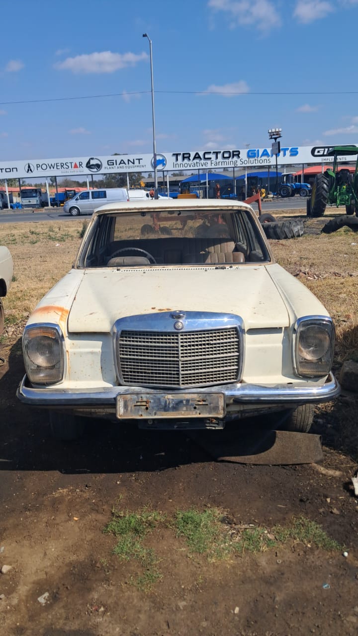 Merc Benz W114. 220 available for stripping spares - Private Seller Merc Benz W114. 220 available for stripping spares - Private Seller