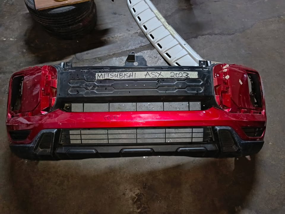Mitsubishi AXS 2023 Front BUMPER - Private Seller Mitsubishi AXS 2023 Front BUMPER - Private Seller