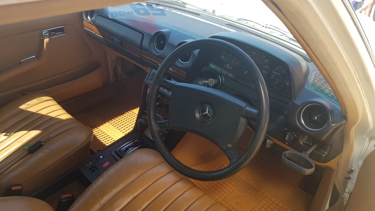 1985 Mercedes-Benz 280 E A/C (W 123)