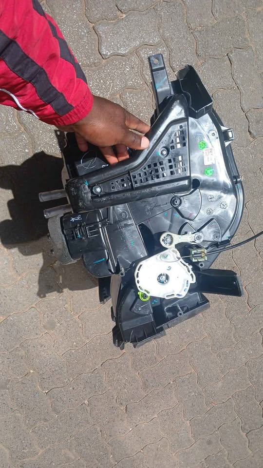 HYUNDAI i10 GRAND 2023 HEATER BOX - Private Seller HYUNDAI i10 GRAND 2023 HEATER BOX - Private Seller