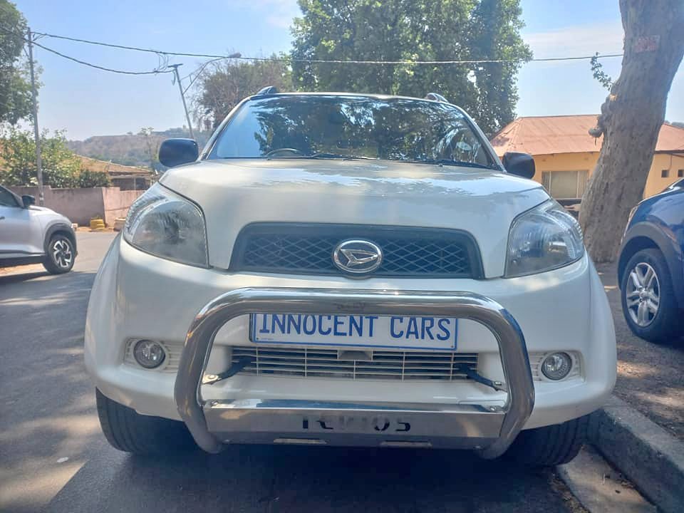 2008 DAIHATSU TERIOS 1.3 PETROL, WHITE COLOR, MILEAGE