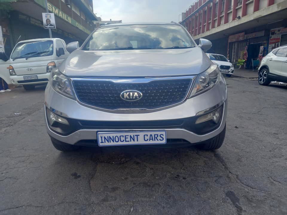 2014 KIA SPORTAGE 1.6 PETROL ENGINE, MANUAL TRANSMISSION, MILEAGE 9000KM 2014 KIA SPORTAGE 1.6 PETROL ENGINE, MANUAL TRANSMISSION, MILEAGE 9000KM