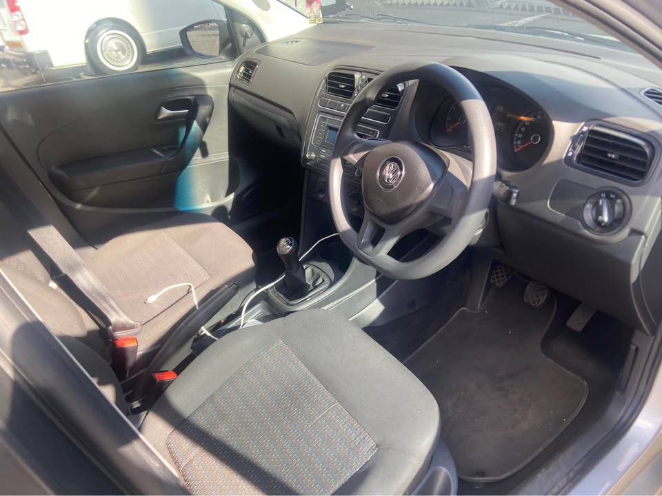 2021 Polo Vivo 1.4 47000km manual