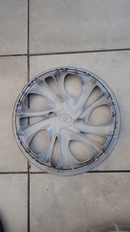 Toyota vitz wheel cap for sale - Private Seller Toyota vitz wheel cap for sale - Private Seller