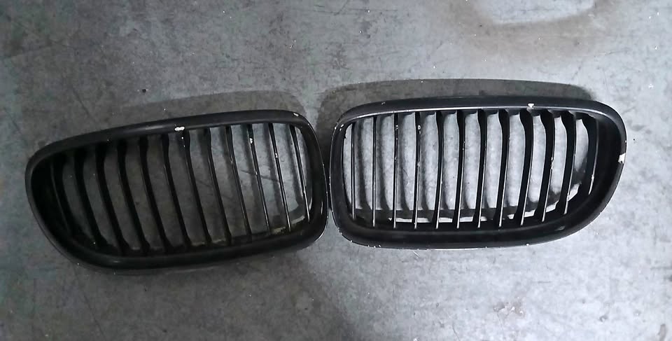 Bmw e90 face-lift kidney grills - Private Seller Bmw e90 face-lift kidney grills - Private Seller
