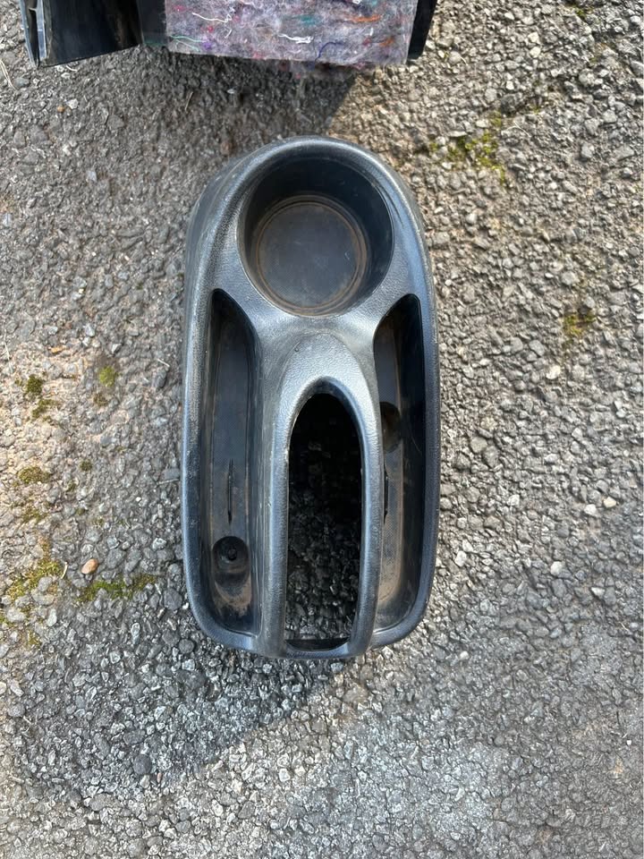 Toyota Etios Center Console Parts For Sale Call or WhatsApp - Private Seller Toyota Etios Center Console Parts For Sale Call or WhatsApp - Private Seller