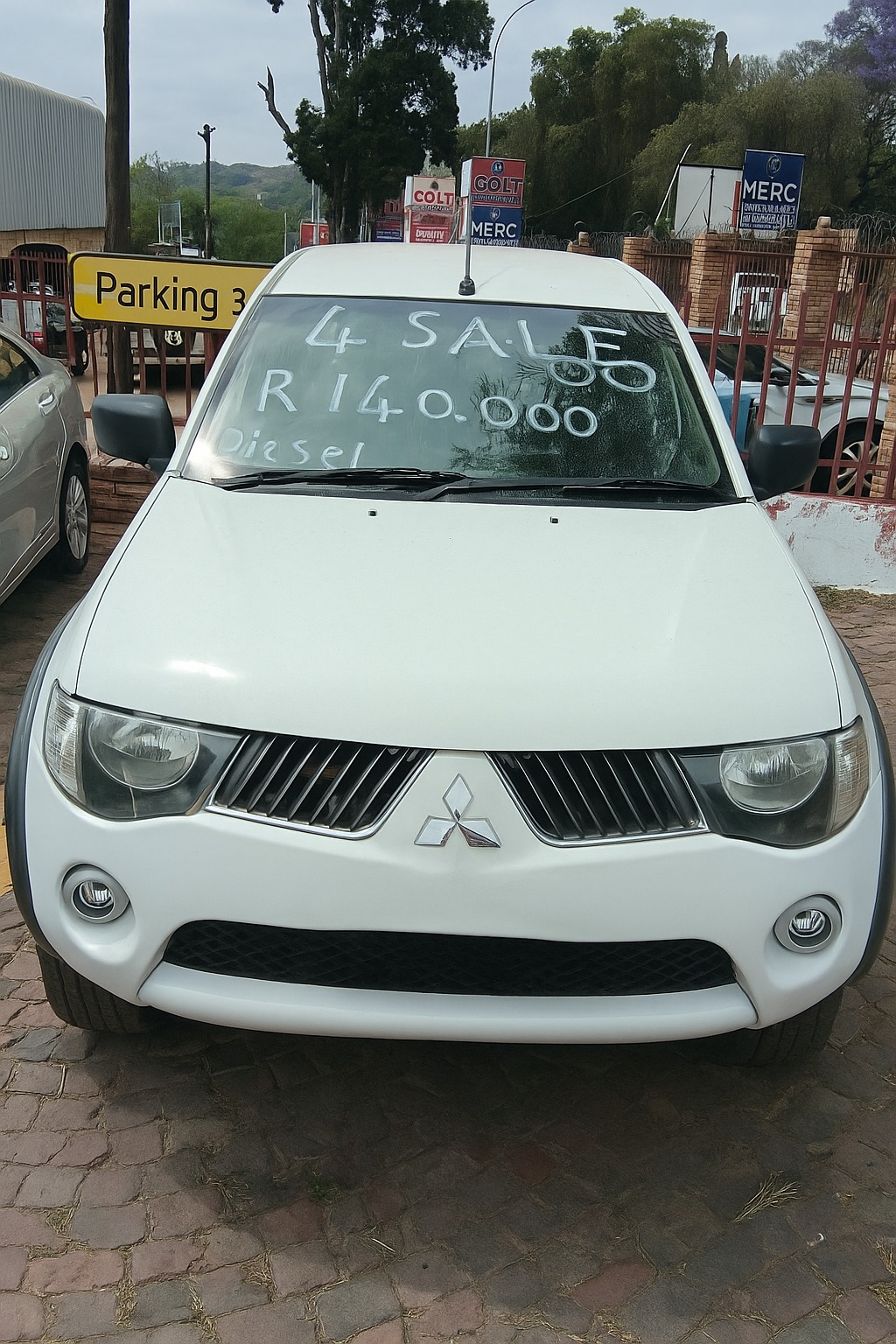 Used 2011 Mitsubishi Triton 2.4DI-D double cab 4x4 Xtreme - Private Seller