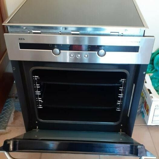 AEG OVEN and HOB for sale (Never been used) EXCELLENT CONDITION