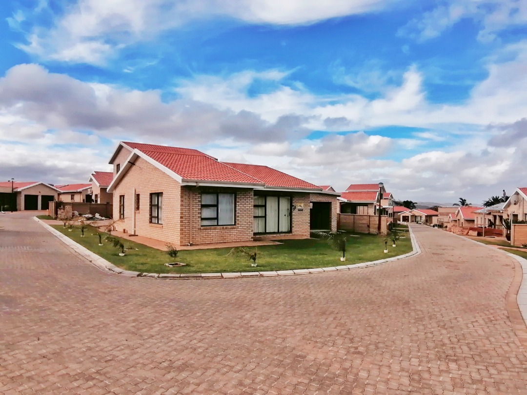 House For Sale in Groot Brakrivier Central