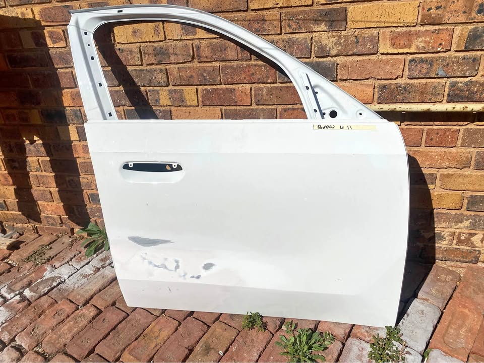 BMW U11 front right door