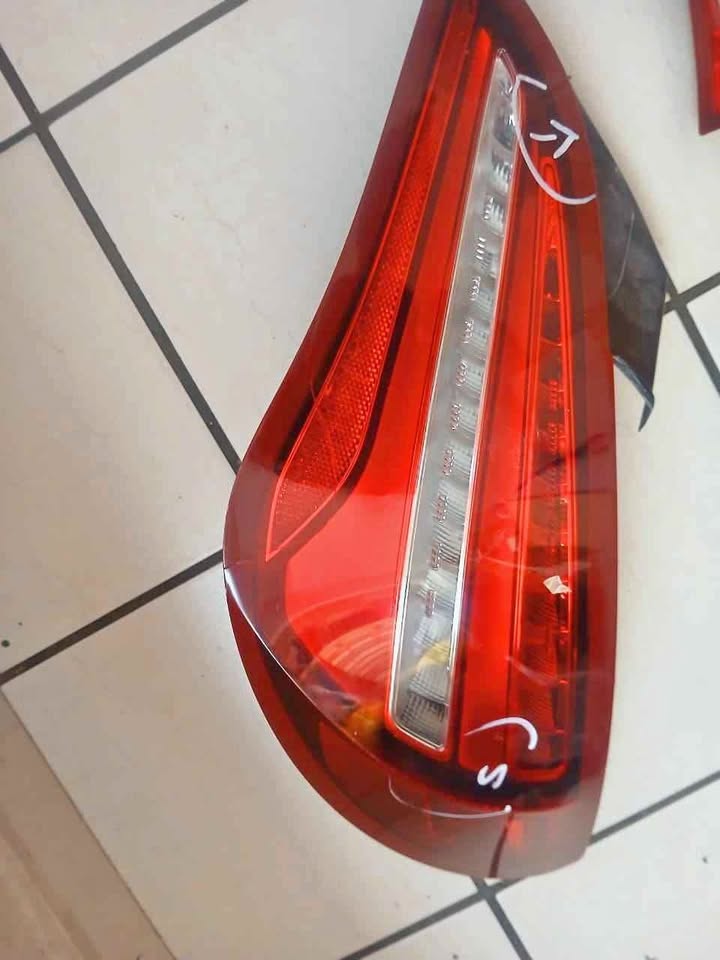 Mercedes Benz CLA w117 taillights