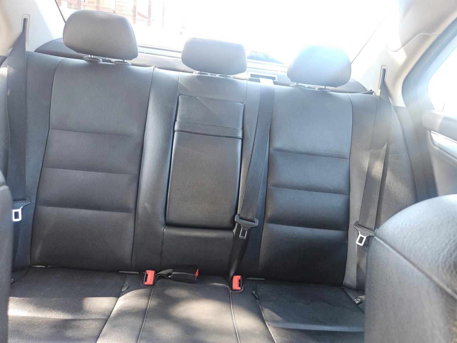 2011 Mercedes Benz C200 CGI W204
