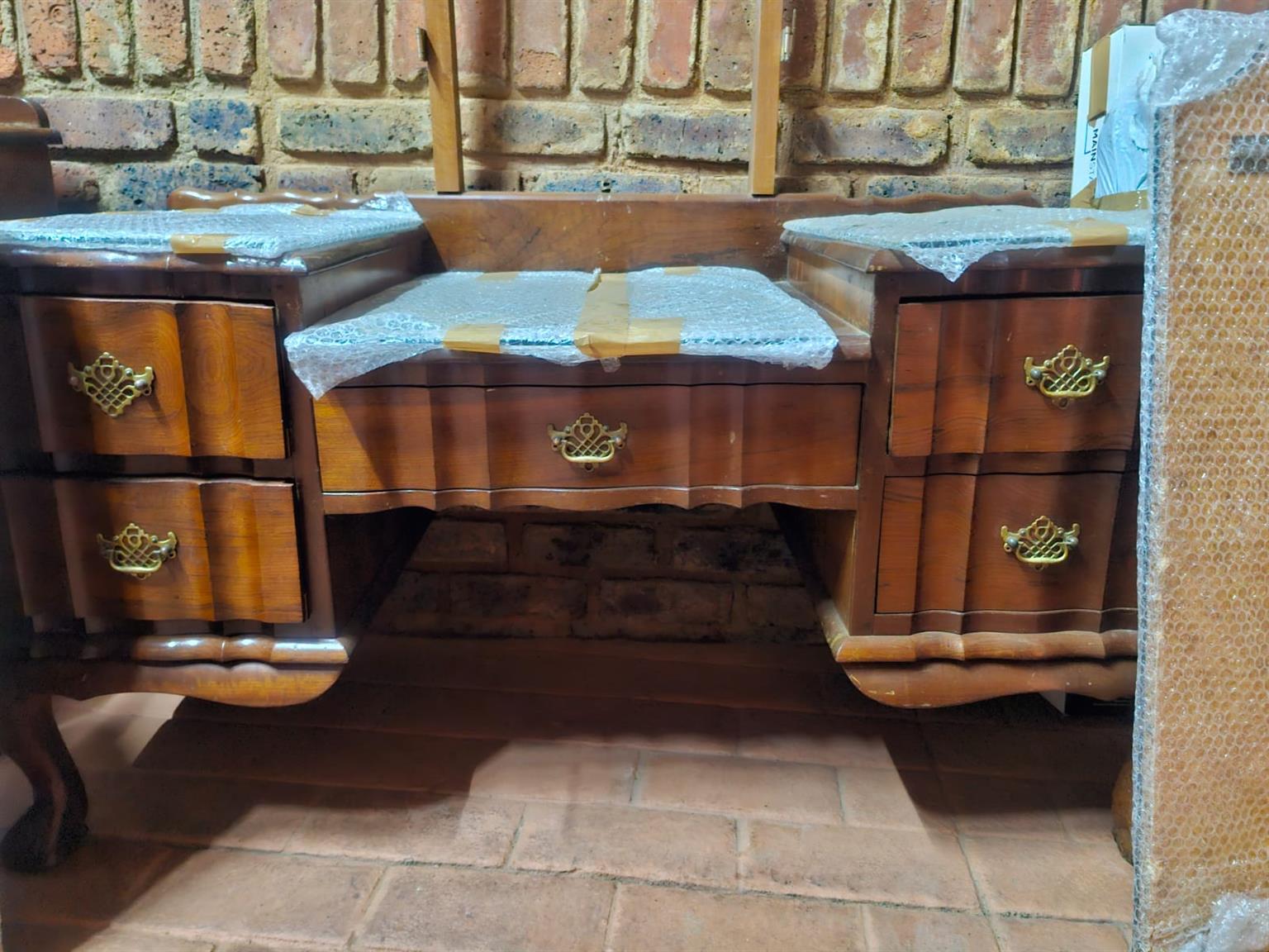 Imbuia Dressing Table with bedside post with classic ball and claw Imbuia Dressing Table with bedside post with classic ball and claw
