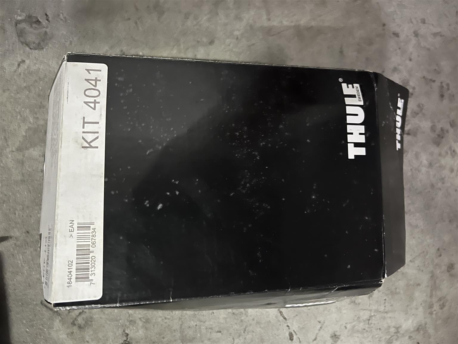 Thule Roof Rack Kit - Private Seller