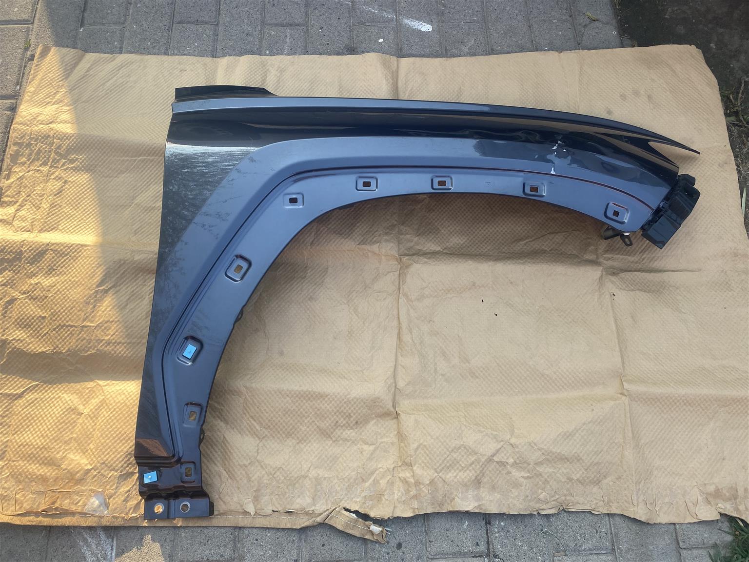 2023 HYUNDAI TUCSON RIGHT FRONT FENDER FOR SALE. IN EXCELLENT CONDITION - Private Seller