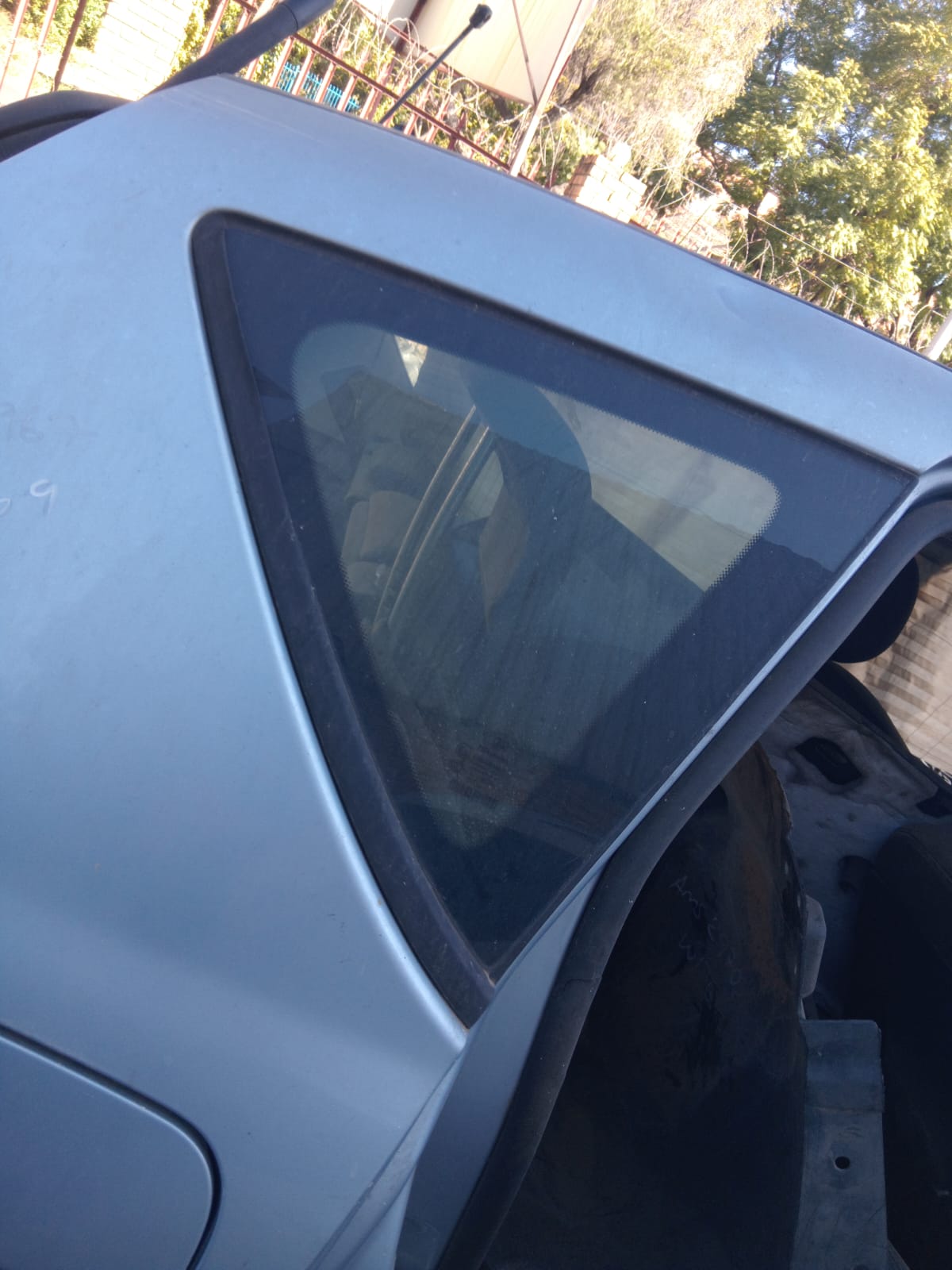 Used Mercedes W169 Quarter Glass for Sale - Private Seller Used Mercedes W169 Quarter Glass for Sale - Private Seller