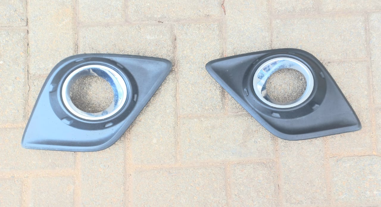 Toyota Hilux GD6 foglight covers - Private Seller