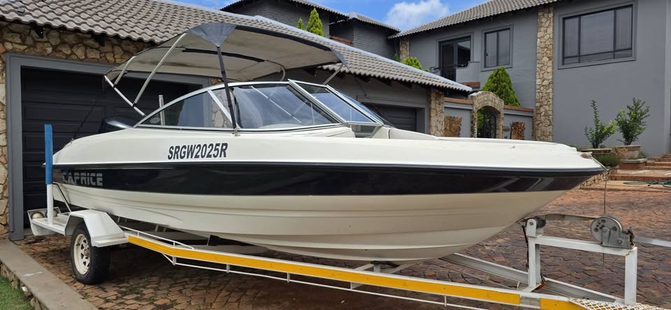 Caprice Boat with 150hp Yamaha - Private Seller