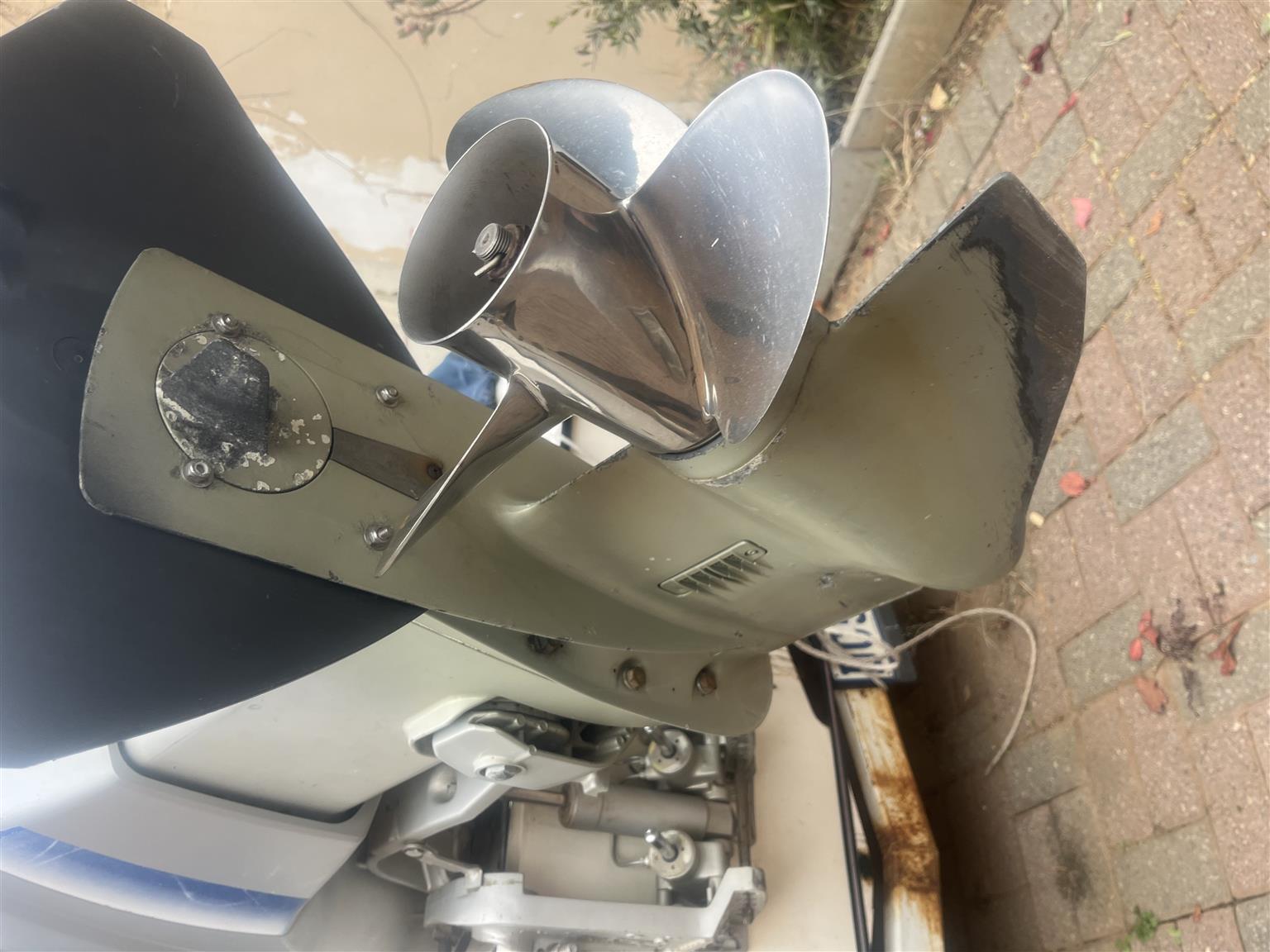 Escape 17 115 Suzuki two stroke